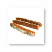 Barritas naturales de salmón con piel para perros